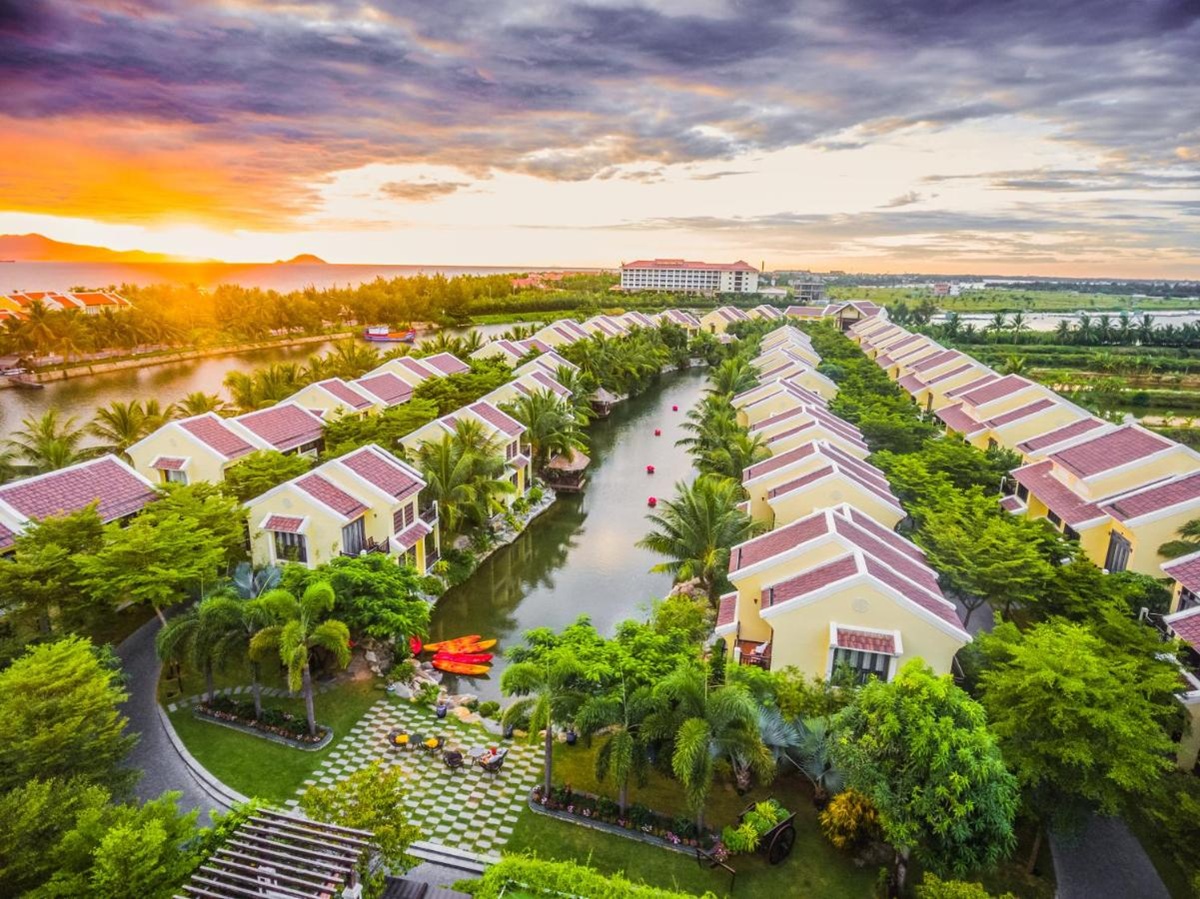 koi-hoi-an-resort-and-spa-la-oc-dao-xanh-ven-song-voi-khong-gian-rong-mo-va-yen-tinh