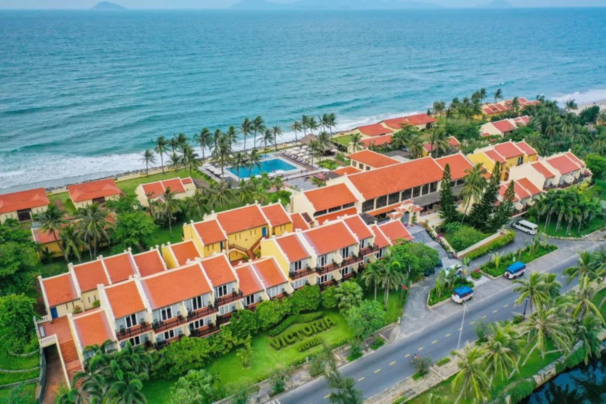 a-traditional-village-style-that-blends-french-japanese-vietnamese-design