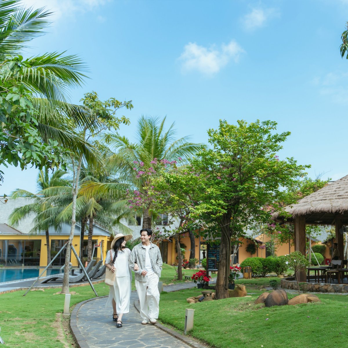 Honeymoon couples often desire privacy and romance