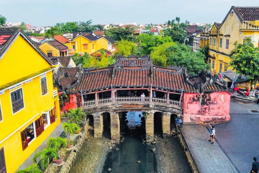 Japanese Covered Bridge – an iconic architectural symbol in the heart of Hoi An Ancient Town