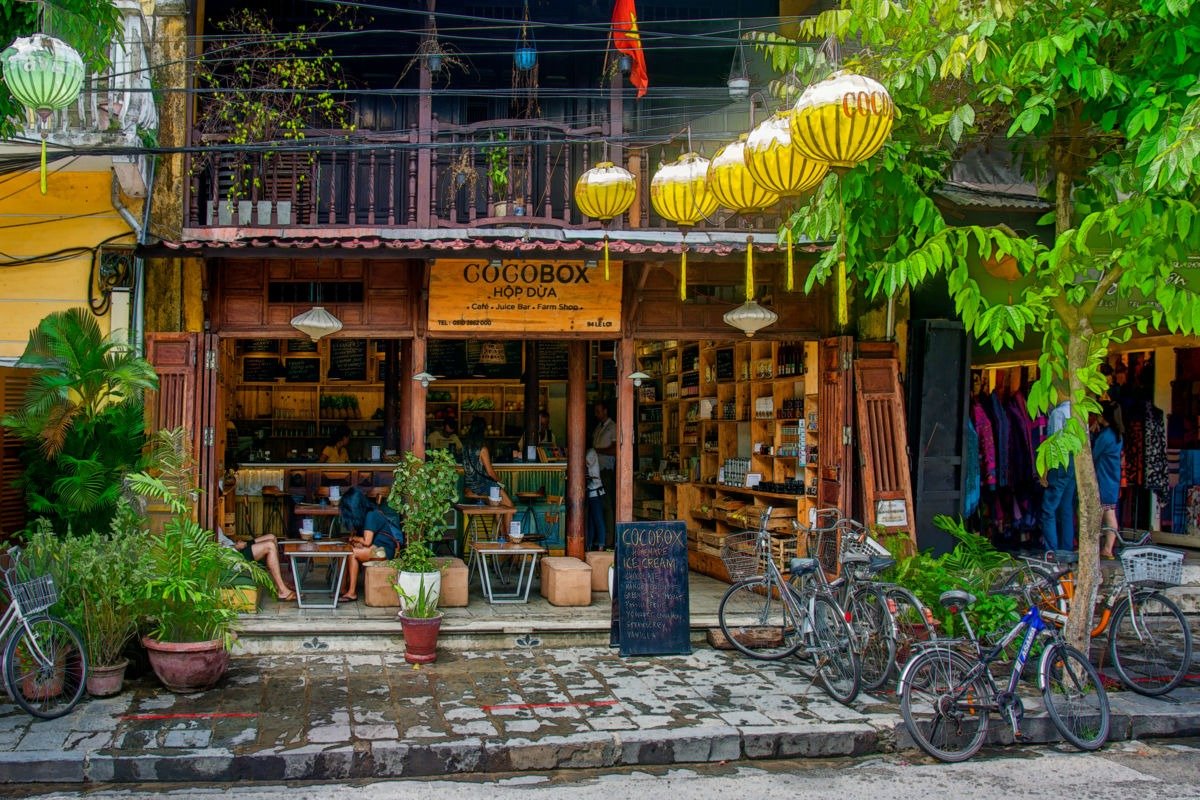 Cocobox on Le Loi Street — a green stop combining coffee, juice, and local produce in Hoi An Ancient Town