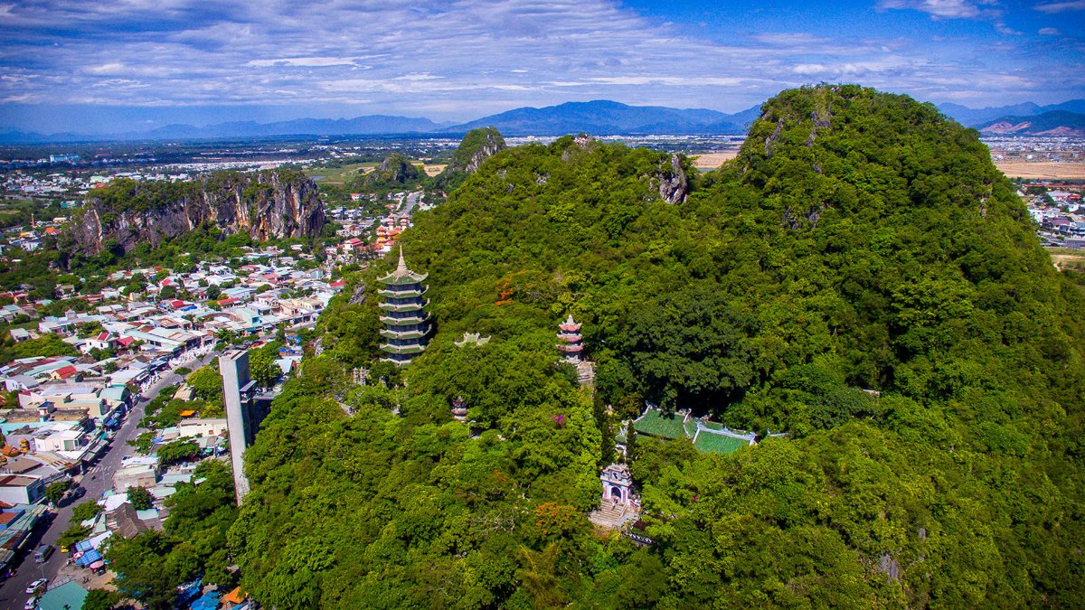 Marble Mountains — a destination combining natural beauty, caves, and a peaceful spiritual atmosphere