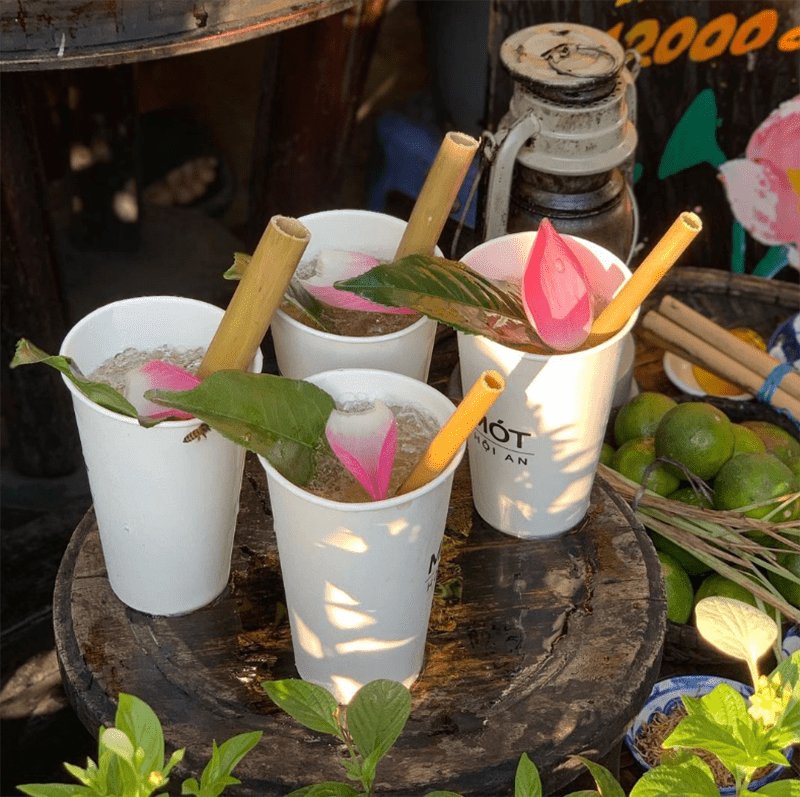 Nuoc Mot, combined with many types of herbs and lotus, is a characteristic feature unique to Hoi An.